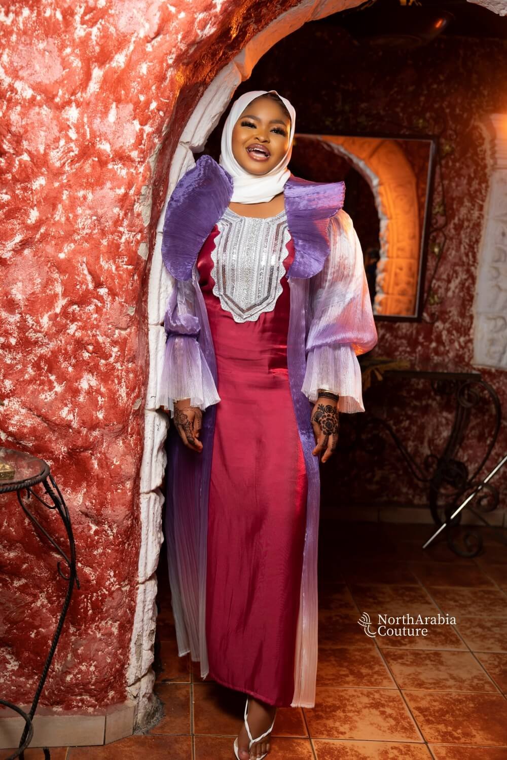 The Jumeirah Abaya Set - Image 3